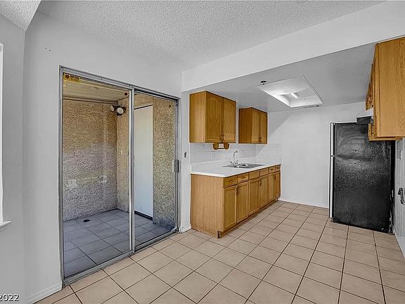 4th image of 4309 Thyme Ave