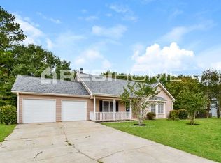 4140 Fox Chase Dr, Loganville, GA 30052