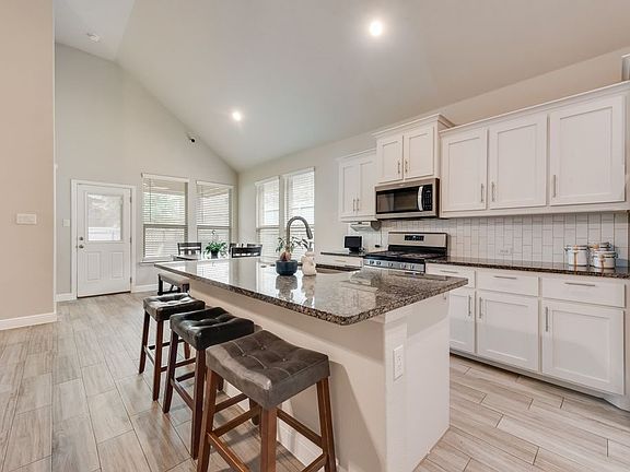 2nd image of 2312 Shorthorn Dr