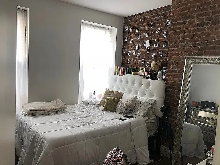 123 Henry St #3R — Photo 3