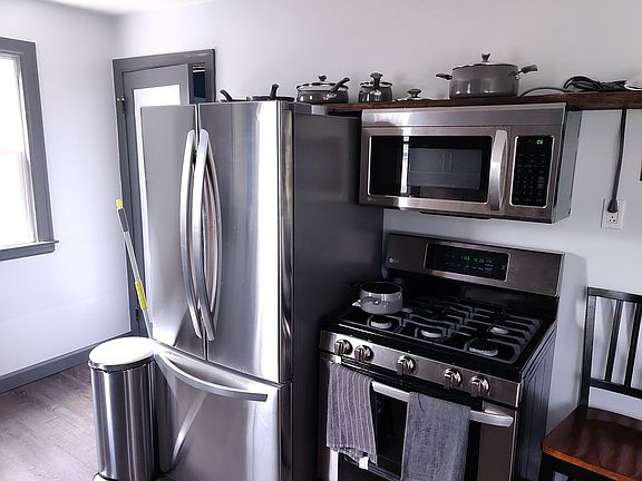 2nd image of 175 Woodridge Ave