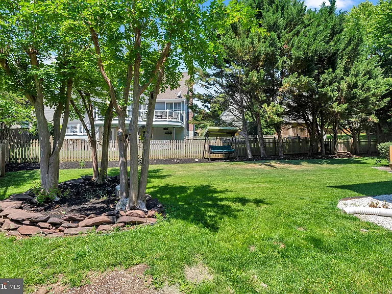 2816 Bargate Ct — Photo 51