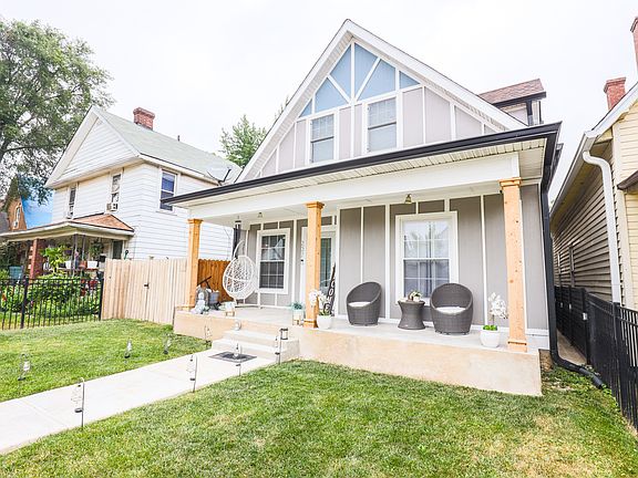 2nd image of 207 N Belleview Pl