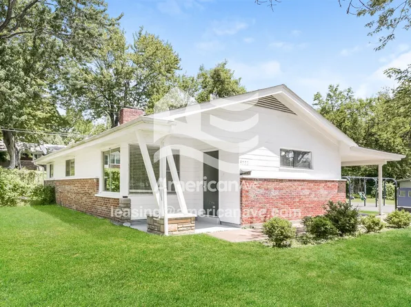 9730 Lanier Dr, Saint Louis, MO 63136