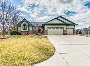 9311 E Parkmont Ct, Wichita, KS 67207