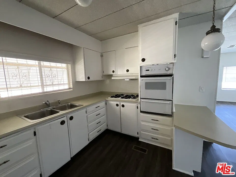 2 bed, 2.0 bath, 1440 sqft, $1,495 — Photo 2