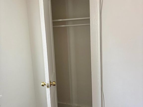 4th image of 36 Paul St Unit 2