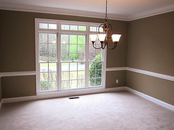 4th image of 215 Kingsley Way