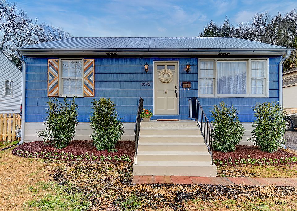 1st image of 1036 Ashwood Pl