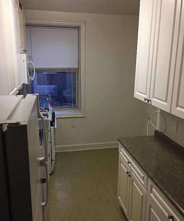 1st image of 721 Larchmont Acres APT D