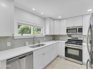 195 Main St, Matawan, NJ 07747