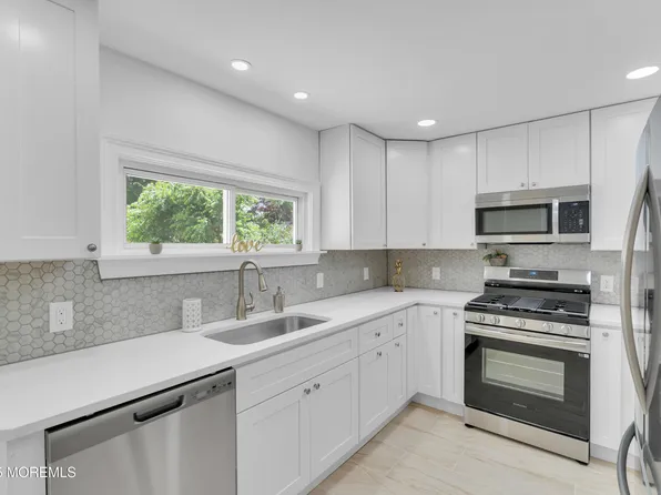 195 Main Street, Matawan, NJ 07747