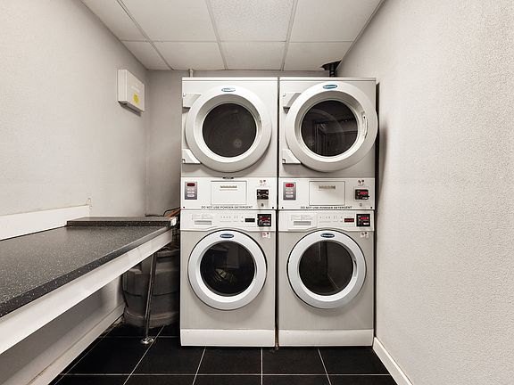 5th image of 68 Thompson St APT 5A