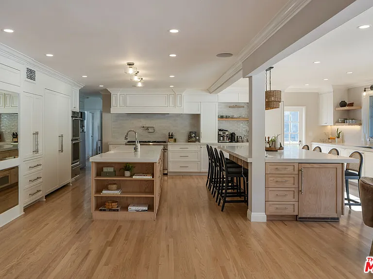 17503 Rancho St — Photo 8