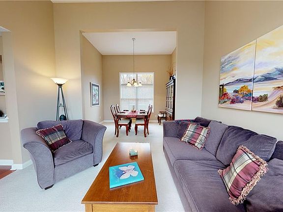 5th image of 1390 Apple Valley Ct