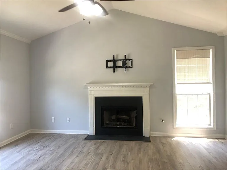 1012 Marina Trace Dr — Photo 4