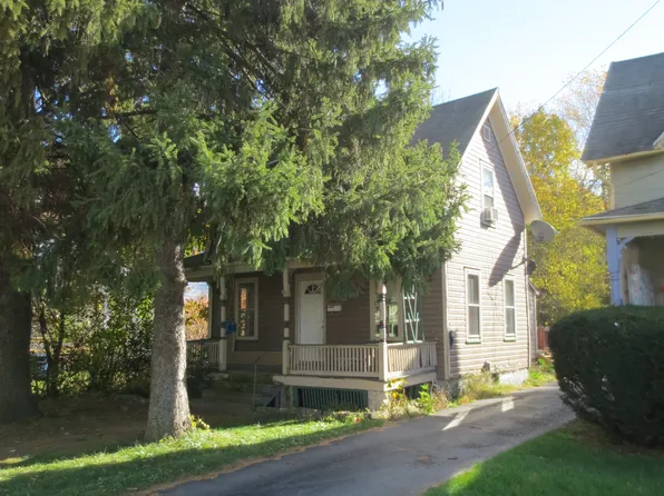 409 E Miller St, Newark, NY 14513