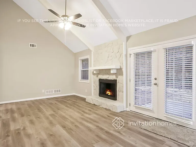 3382 Saxony Way — Photo 6
