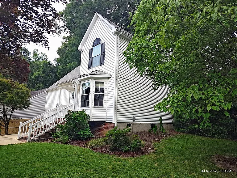 100 Lamplighter Pl — Photo 2