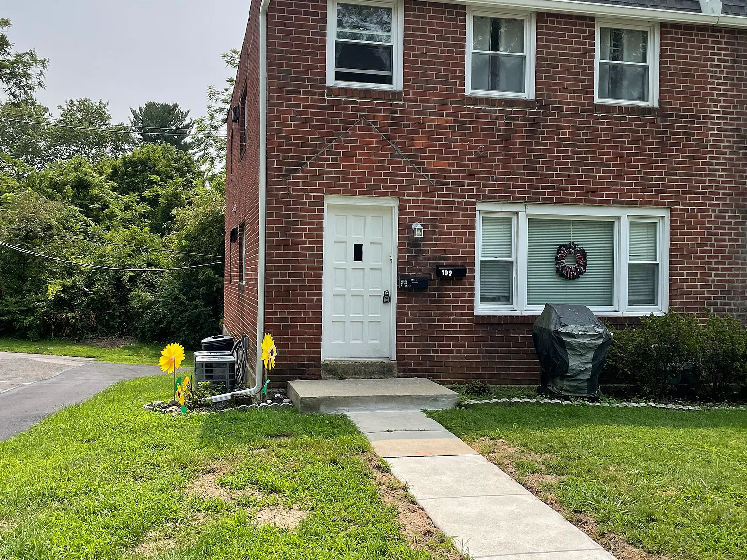 2 bed, 700 sqft, $1,450 — Photo 1