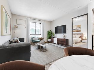 605 Davenport Rd, Waterloo, ON N2L6H8