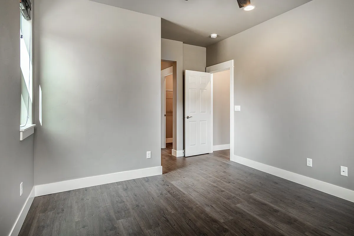 Building Photo - 20523 Gloucester Ln #1