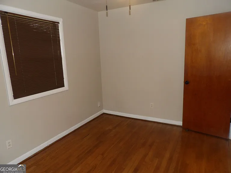 5261 Heather Ln — Photo 9
