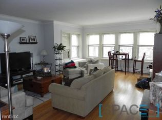 1507 W Addison St #2, Chicago, IL 60613