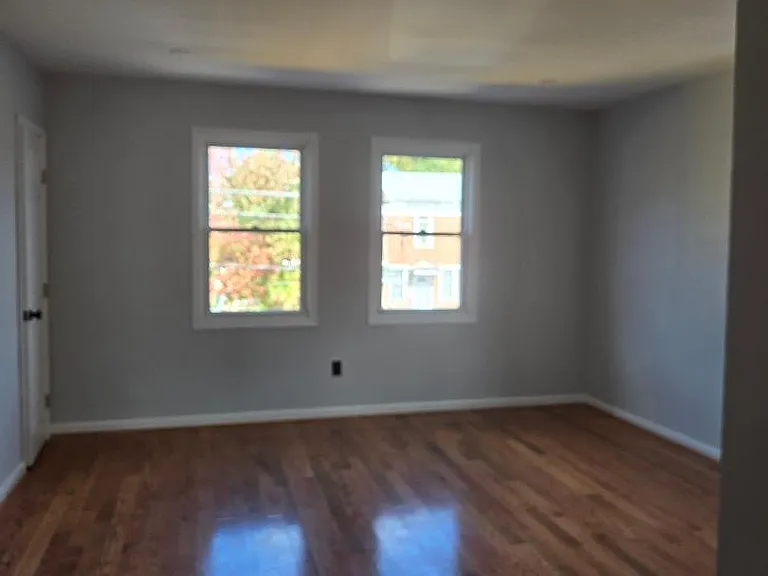 5433 C St SE #1 — Photo 2