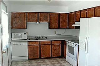 4th image of 1522 W Clinton Ave