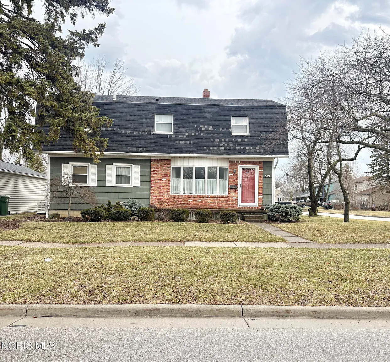 519 Sackett St photo 1