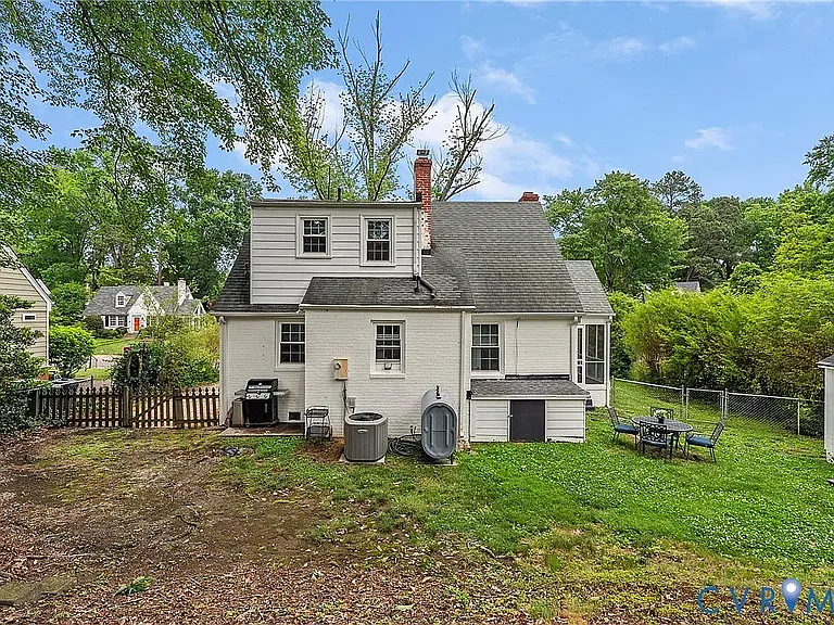 7503 Glebe Rd — Photo 13