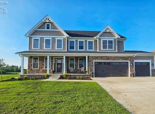 2112 Pinehurst Trl, Fremont, OH 43420