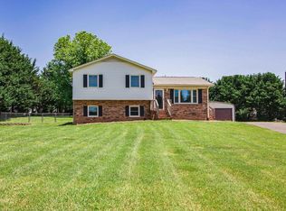 147 Holly Ave, Mount Airy, NC 27030
