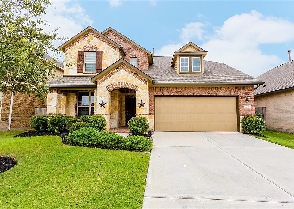 1st image of 9715 Thornberry Grove Dr