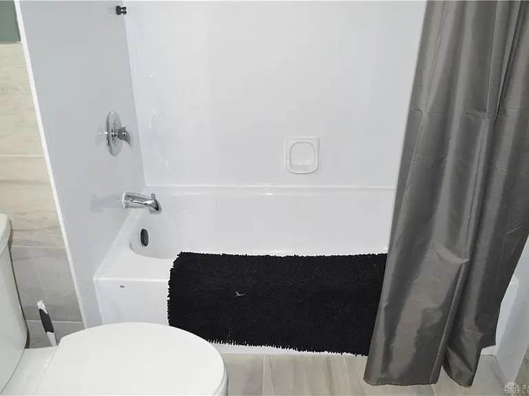 2752 Springmont Ave — Photo 15