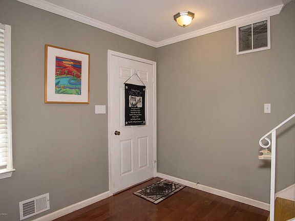 3rd image of 874 Pioneer Dr