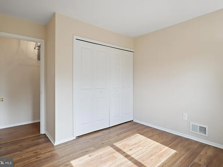 103 Farmington Ln — Photo 4