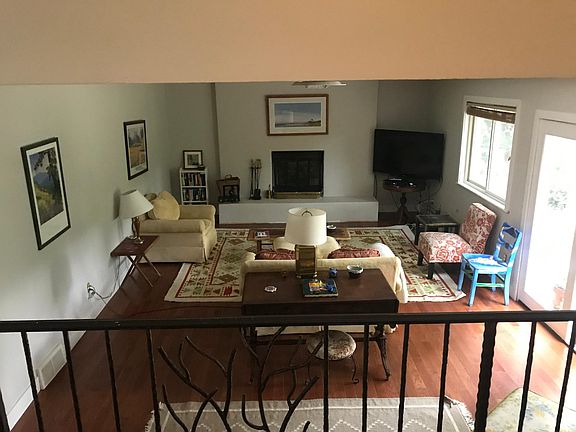 3rd image of 4066 Niblick Dr