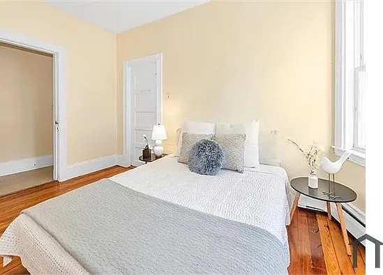 2 bed, 1200 sqft, $3,300 — Photo 3