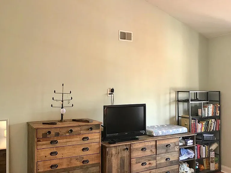 3rd floor master bedroom