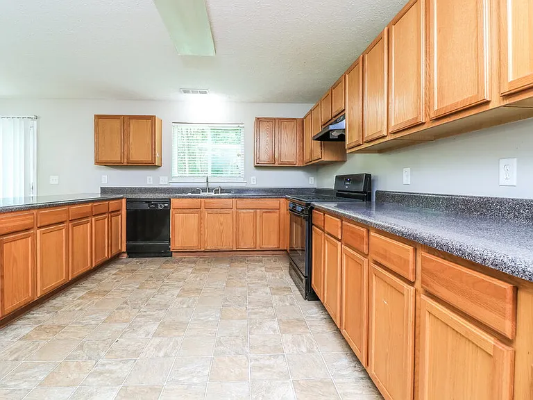 130 Sugar Berry Pl — Photo 10