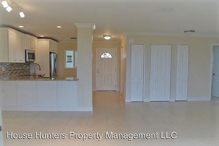 4th image of 1434 W Marion Ave APT 2