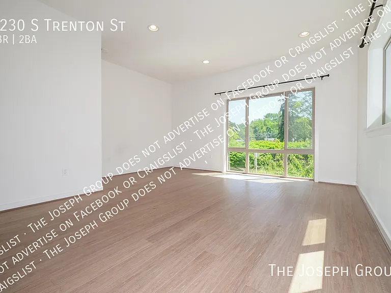 4230 S Trenton St — Photo 3