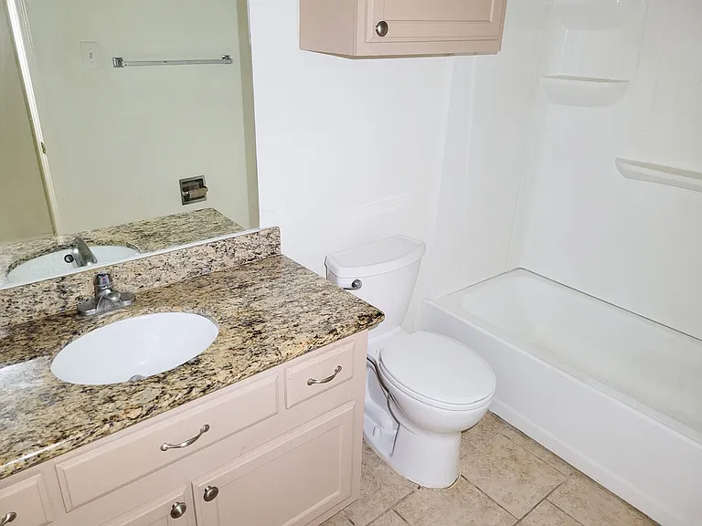 Kimberly House Apartments — Photo 28