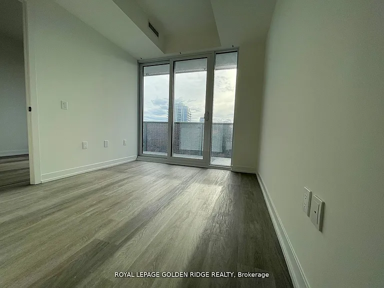 55 Cooper St #6812 — Photo 3