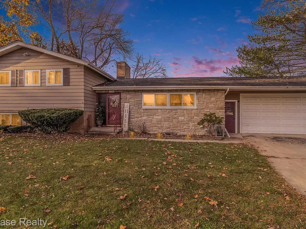 2046 Sharp St, Saginaw, MI 48602