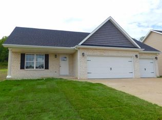 1616 Hills Dr, Evansville, IN 47720