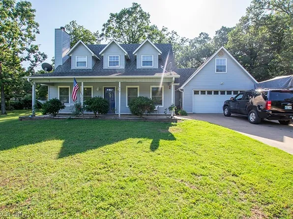 612 Wesley Ln, Muldrow, OK 74948