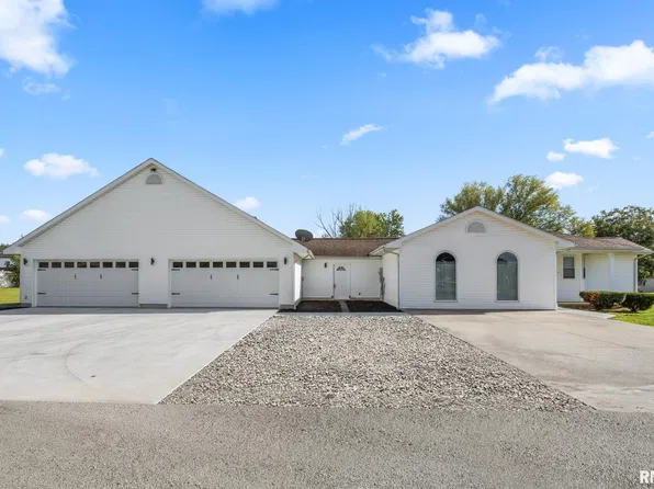 12335 Bermuda Dr, Marion, IL 62959